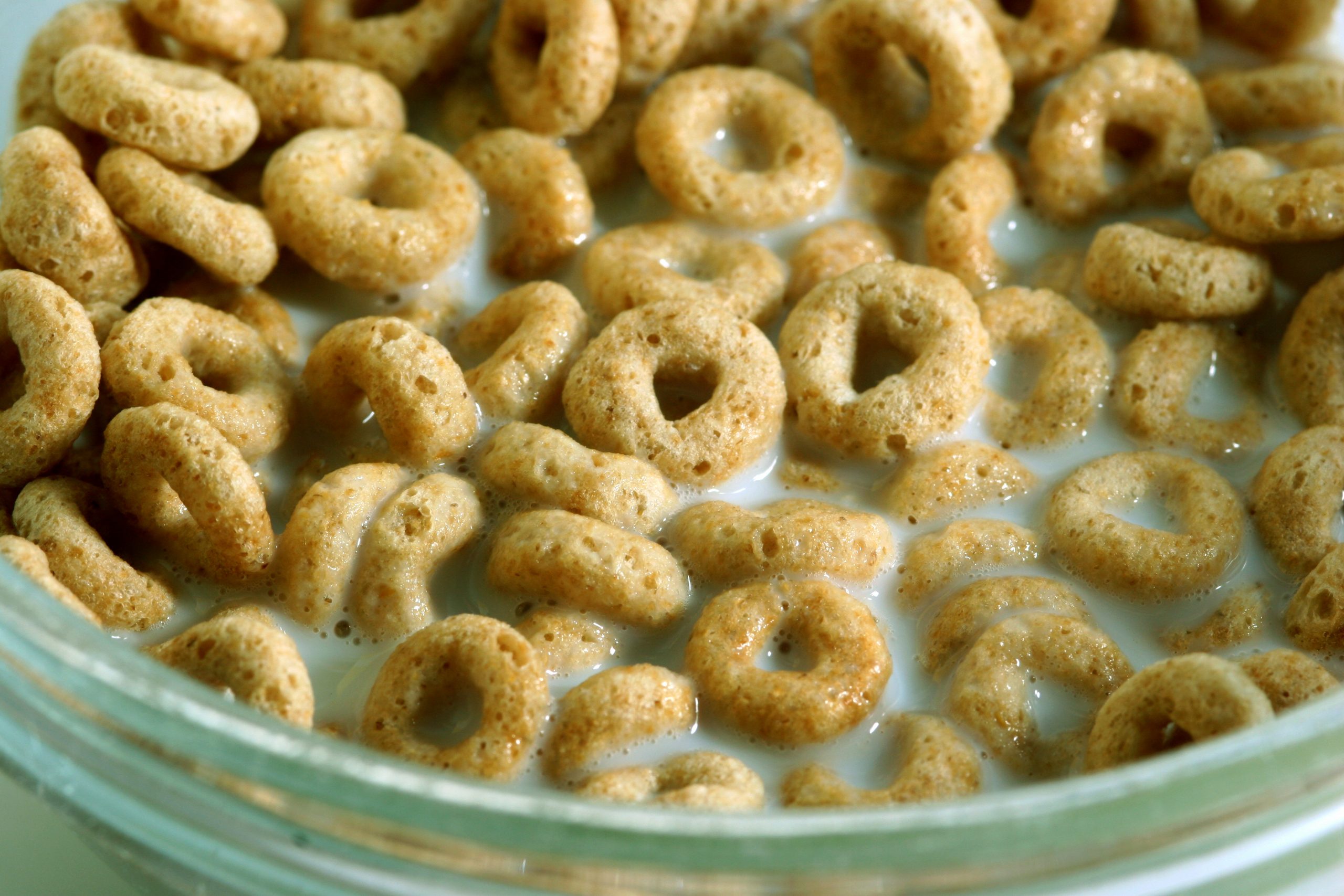 Honey Nut Cheerios Using LIVE Bees in its Sign