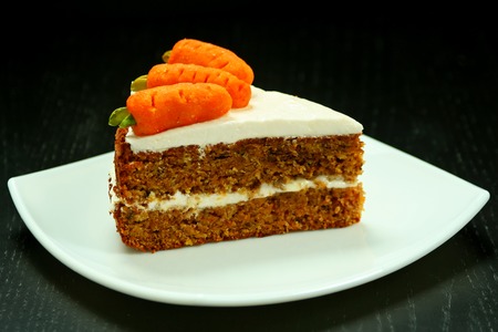 Try a Naturally Sweet Manuka Honey Carrot Cake!