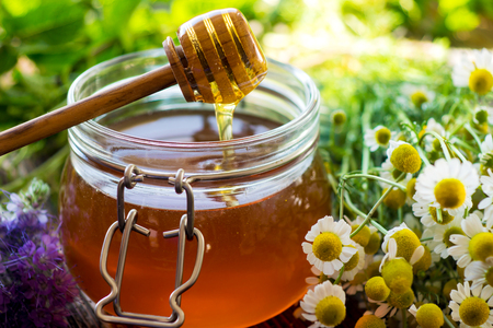 Competitive Eater Downed Pounds of Honey – In Four Minutes