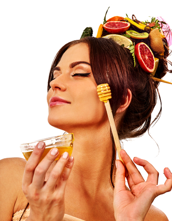Adding Raw Honey, and a Few Other Pantry Items, To Your Beauty Regime