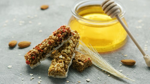 German Manuka Honey Cake Bars Recipe