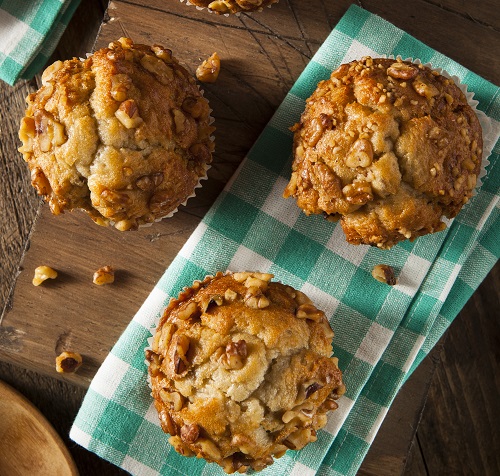 How to Make Banana, Nut, and Manuka Honey Cupcakes