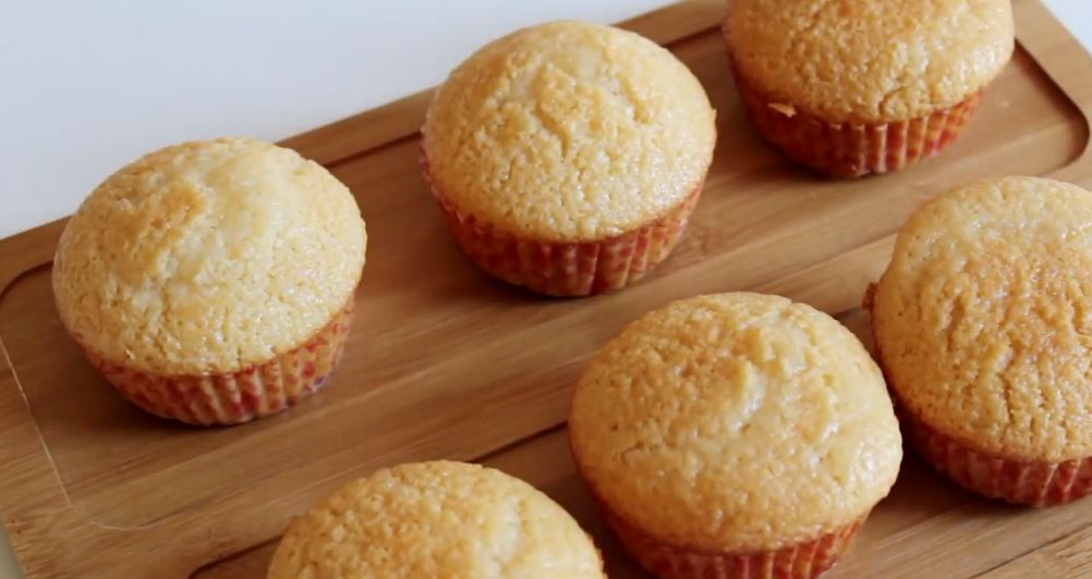 Old-Fashioned Honey Muffins Recipe